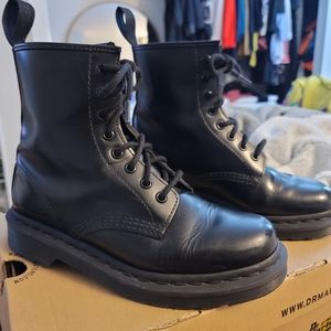 1460 mono Dr martens